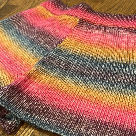 Something Navy poppy Ombre sweater rainbow shorts - Picture 7 of 9